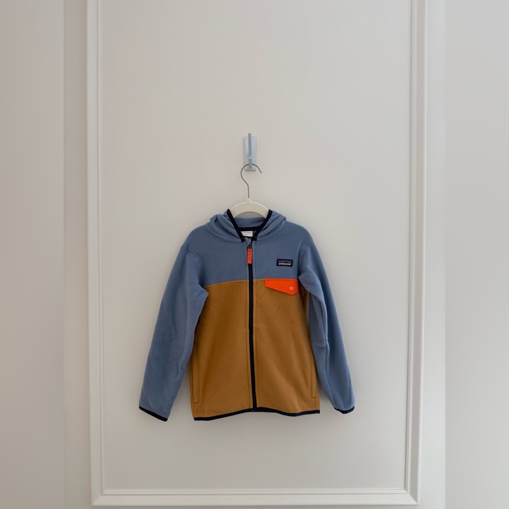 NWT 5T Patagonia Kids Colorblock Fleece Jacket in Light Blue, Camel & Orange